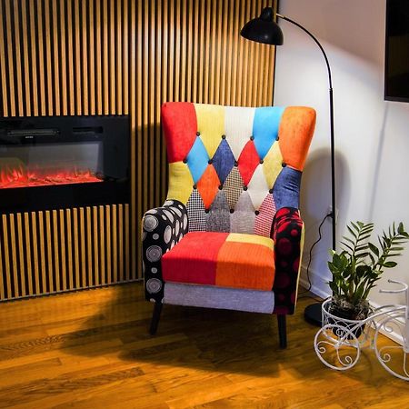 Stunning New Apartment In Centre Of ブゼト エクステリア 写真