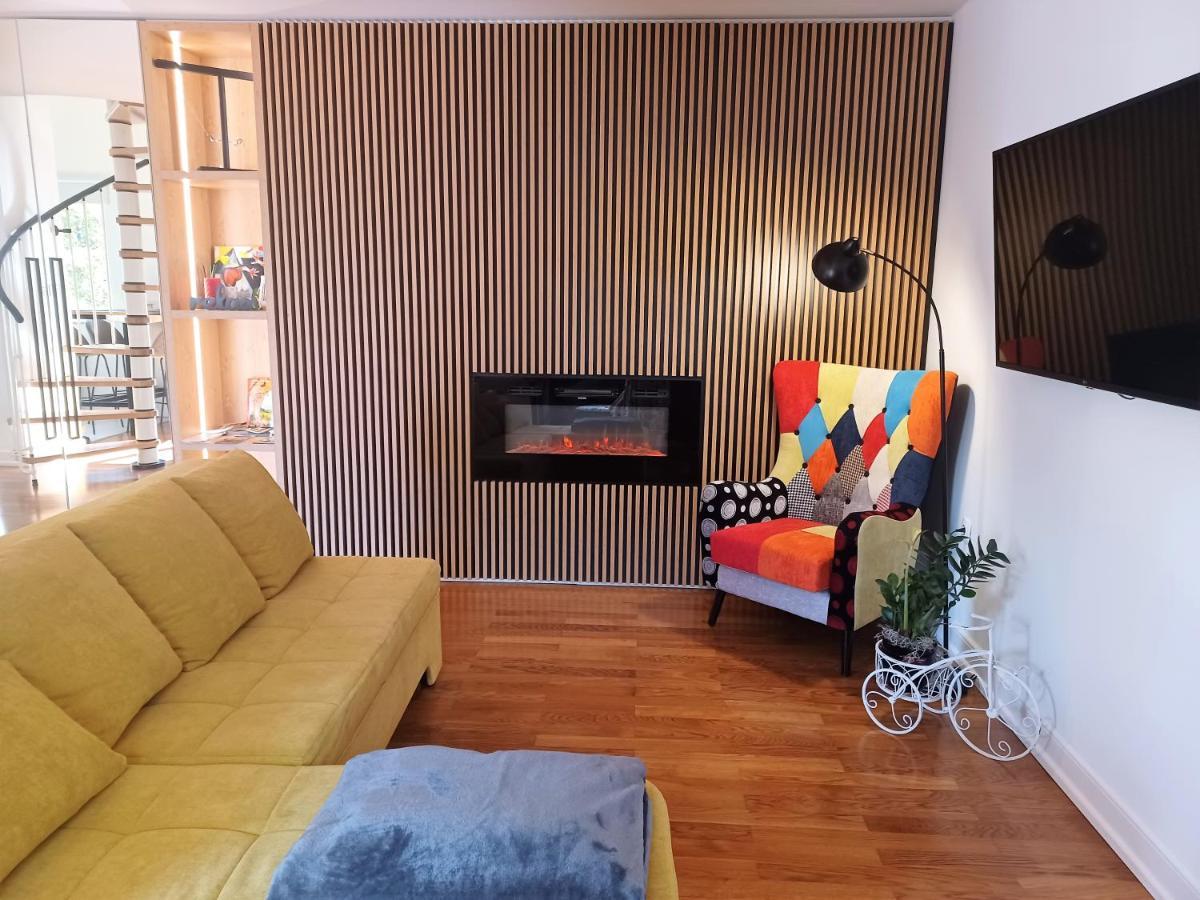 Stunning New Apartment In Centre Of ブゼト エクステリア 写真