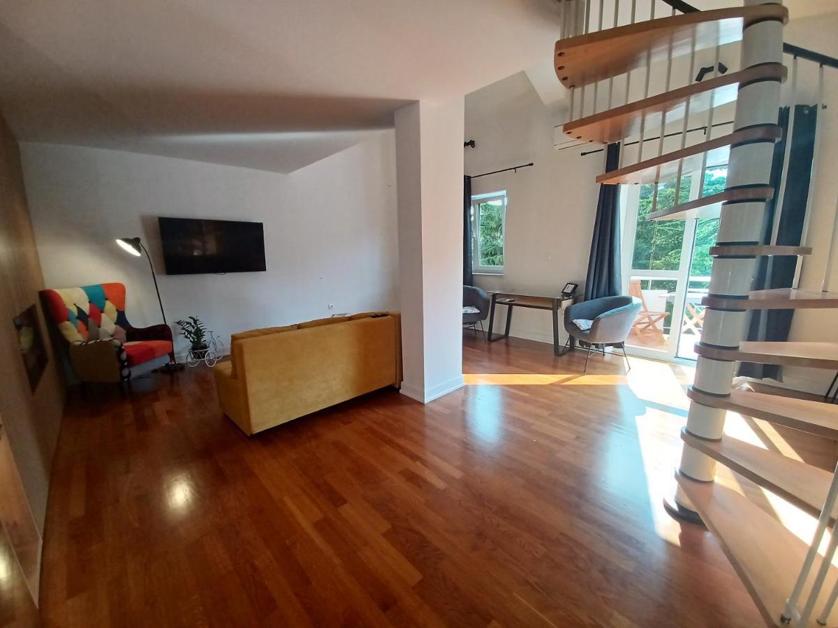 Stunning New Apartment In Centre Of ブゼト エクステリア 写真