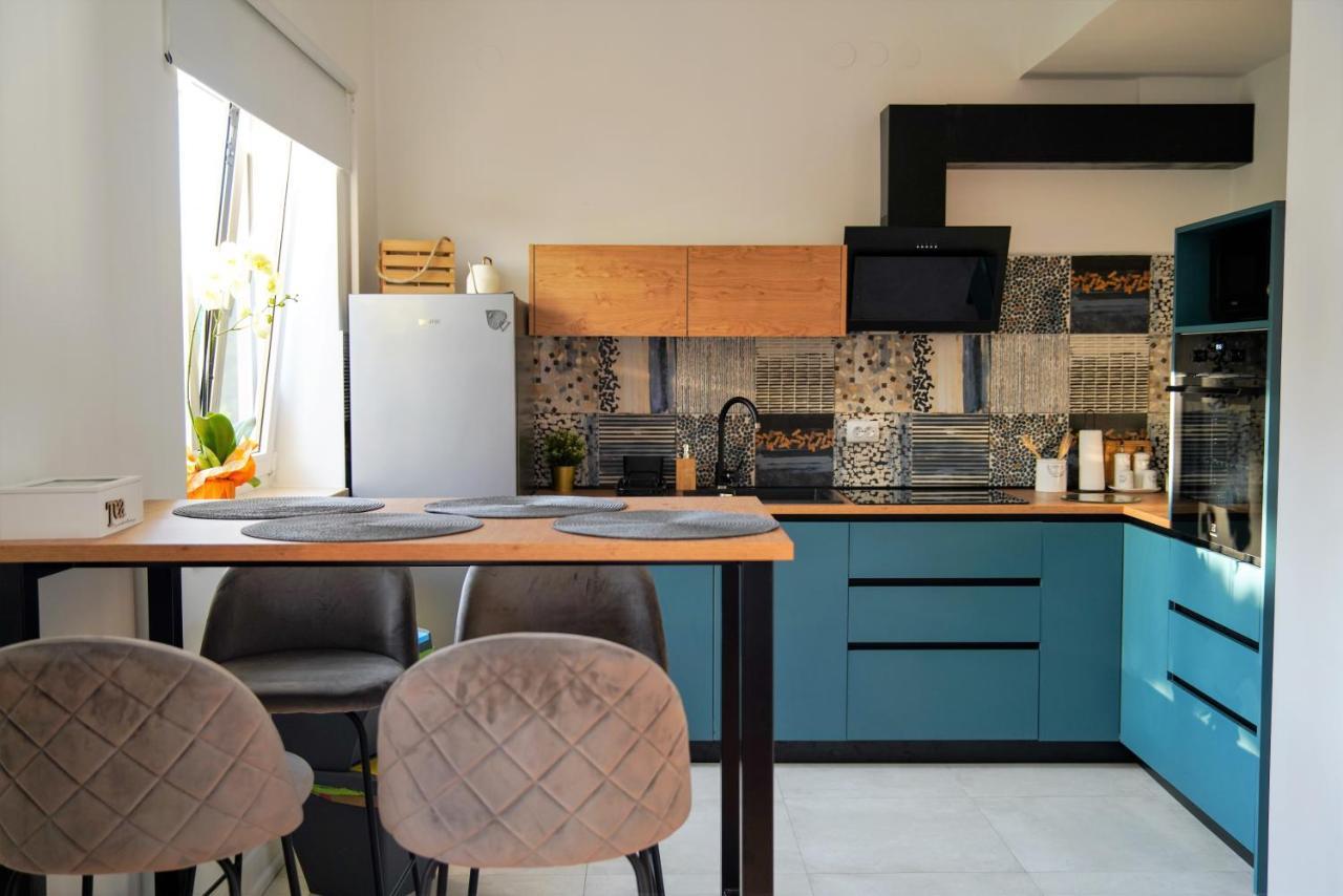 Stunning New Apartment In Centre Of ブゼト エクステリア 写真