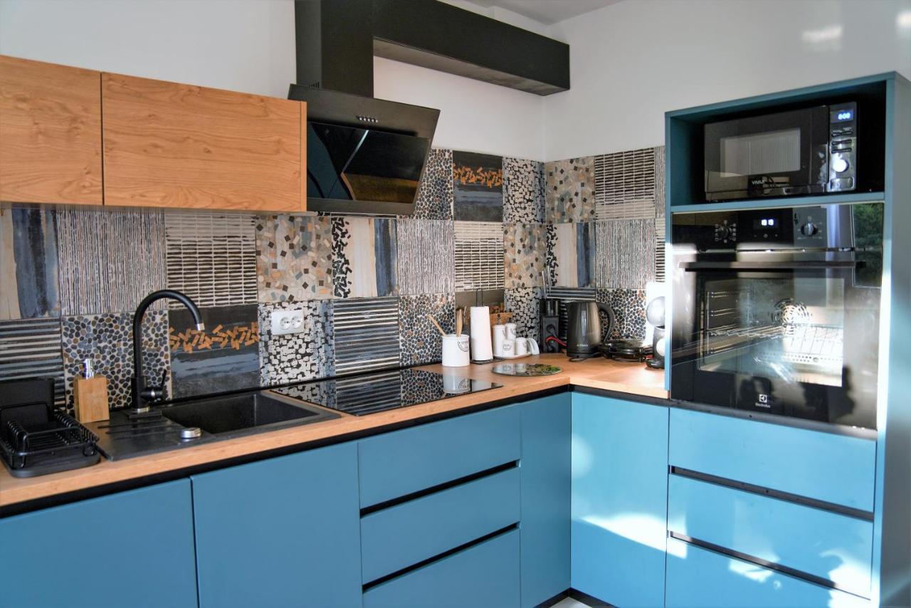 Stunning New Apartment In Centre Of ブゼト エクステリア 写真