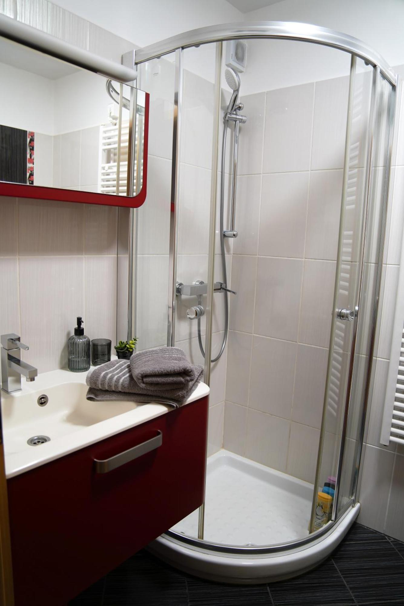 Stunning New Apartment In Centre Of ブゼト エクステリア 写真